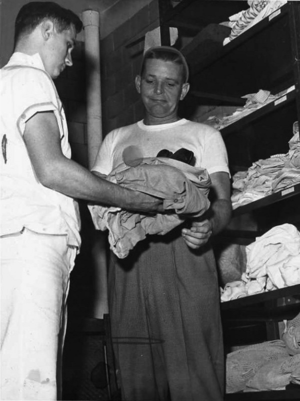 Bus Bergen Receives His Clothes