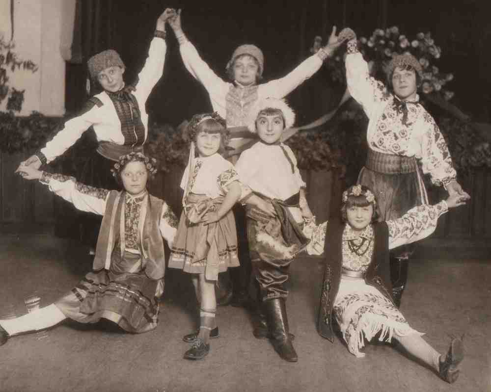 Ukrainian Heritage, 1927