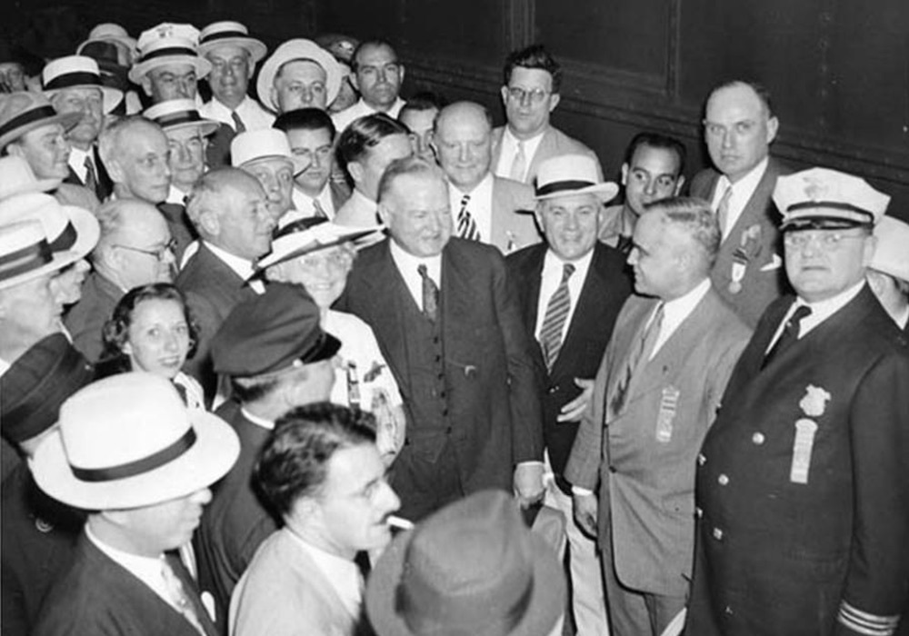 Herbert Hoover Arrives in Cleveland