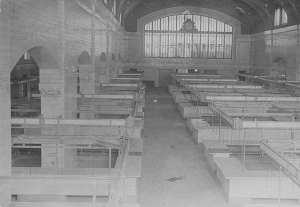 Empty Market, 1912