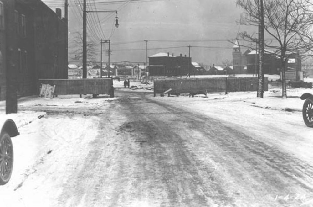 Monroe Avenue and West 25th Street, 1924