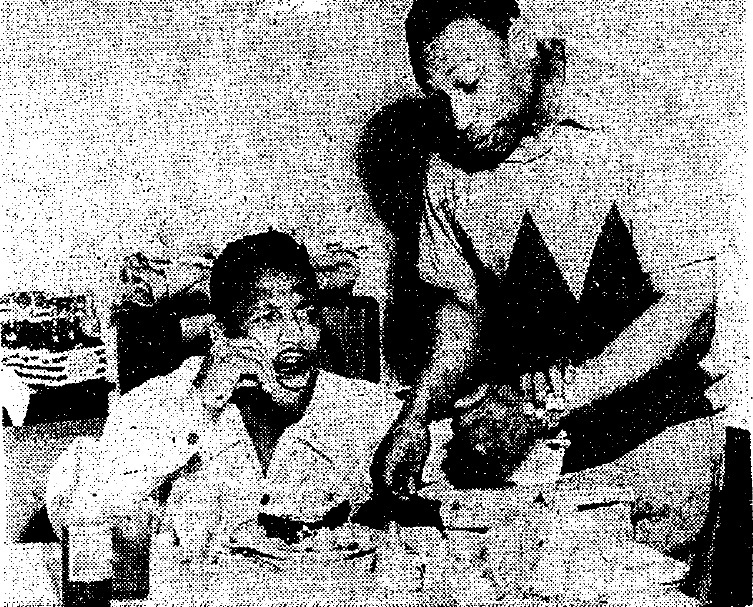 Scatter Serves Sugar Ray, 1953