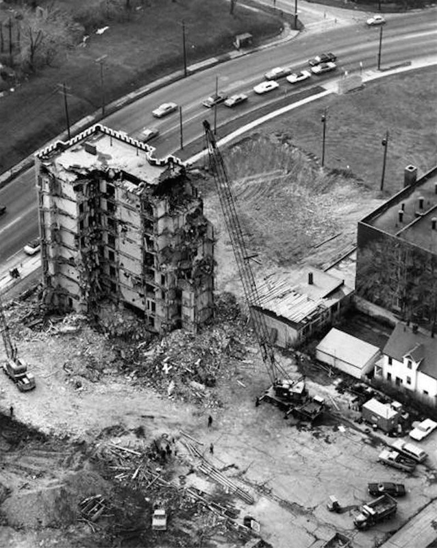 Demolition of Doctors' Hospital, 1969