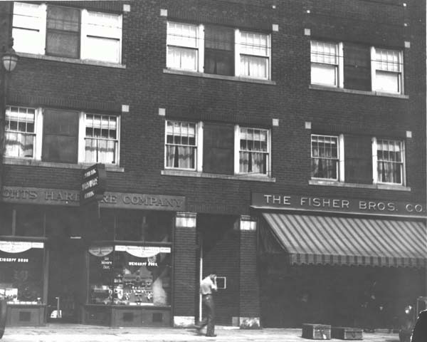 Weiskopf Bros. Heights Hardware, ca. 1926