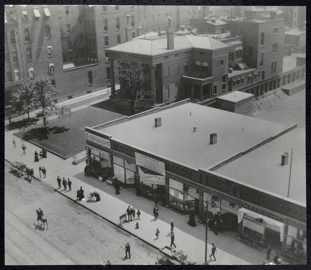 Euclid Avenue and East 9th Street
