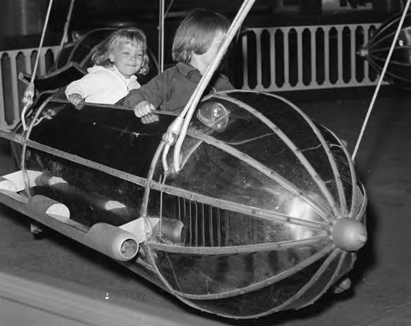 Kiddie Rocket Ships, 1964