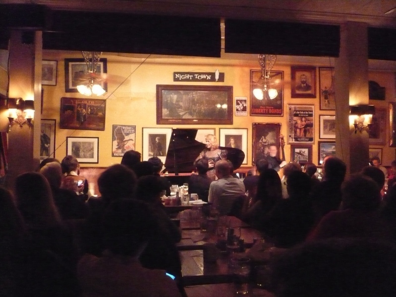 Nellie McKay at Nighttown, 2009