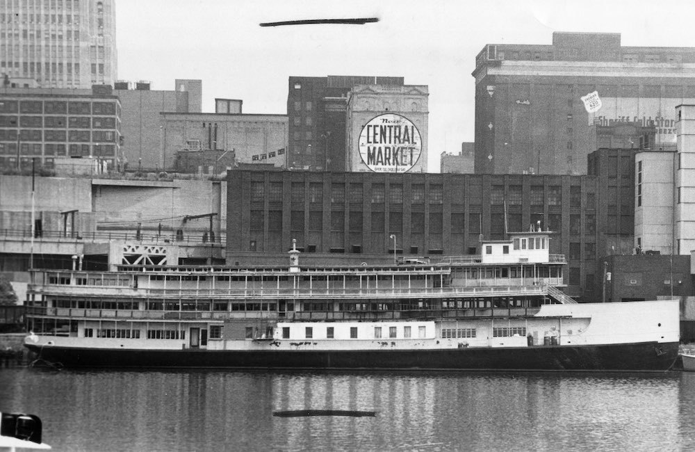 A Would-be Floating Restaurant