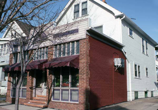 The Robin Tavern 