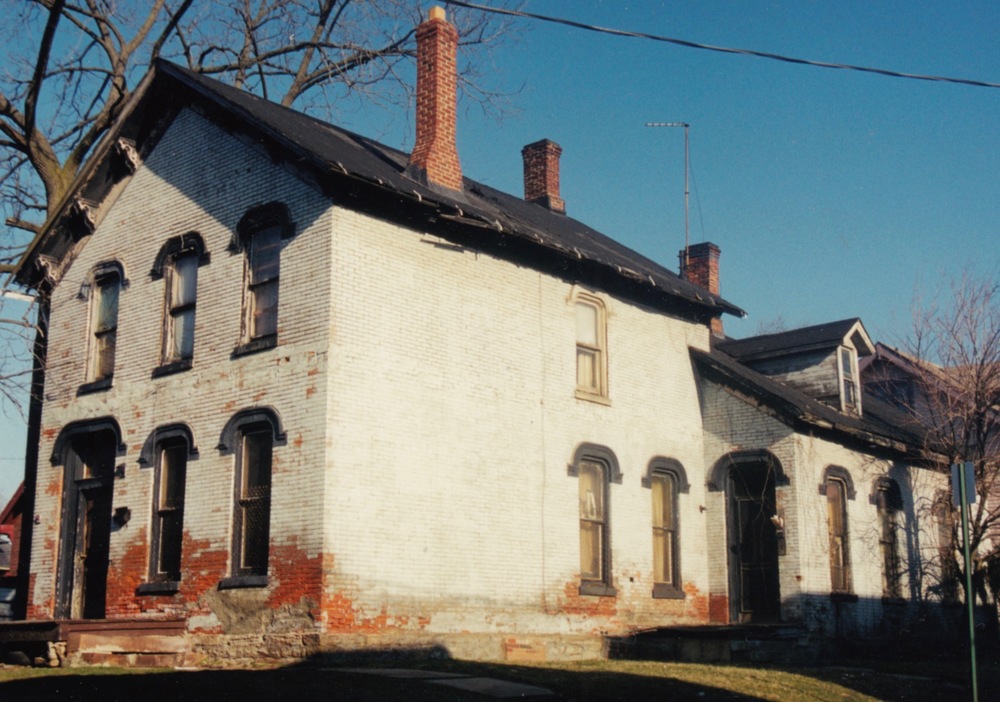 A Grand House in Need of Help