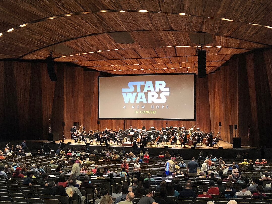 Cleveland Orchestra Plays Star Wars