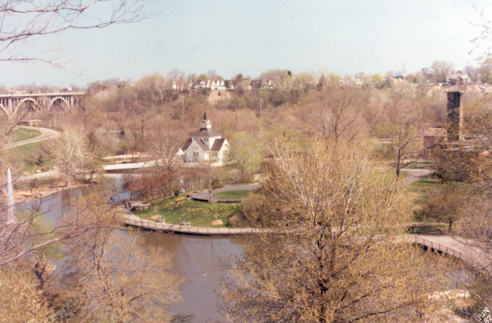 Wade Hall at the Cleveland Metroparks Zoo