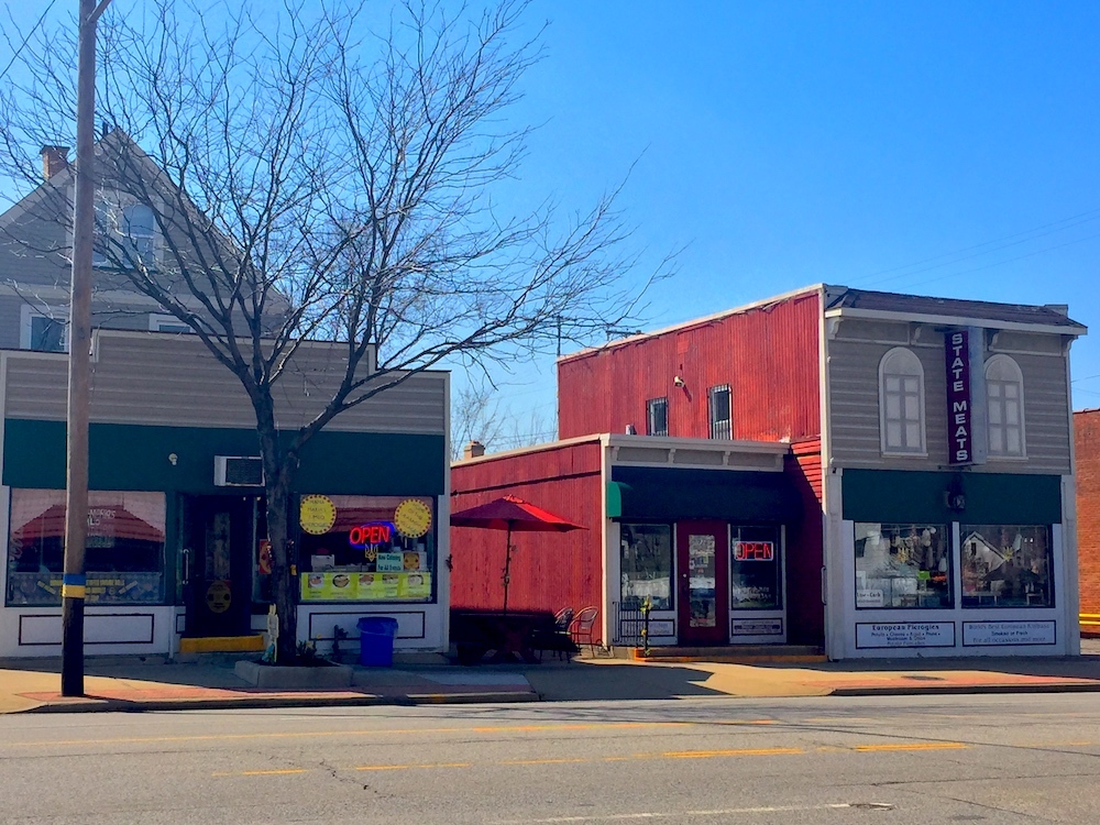 Ukrainian Shops on State Road
