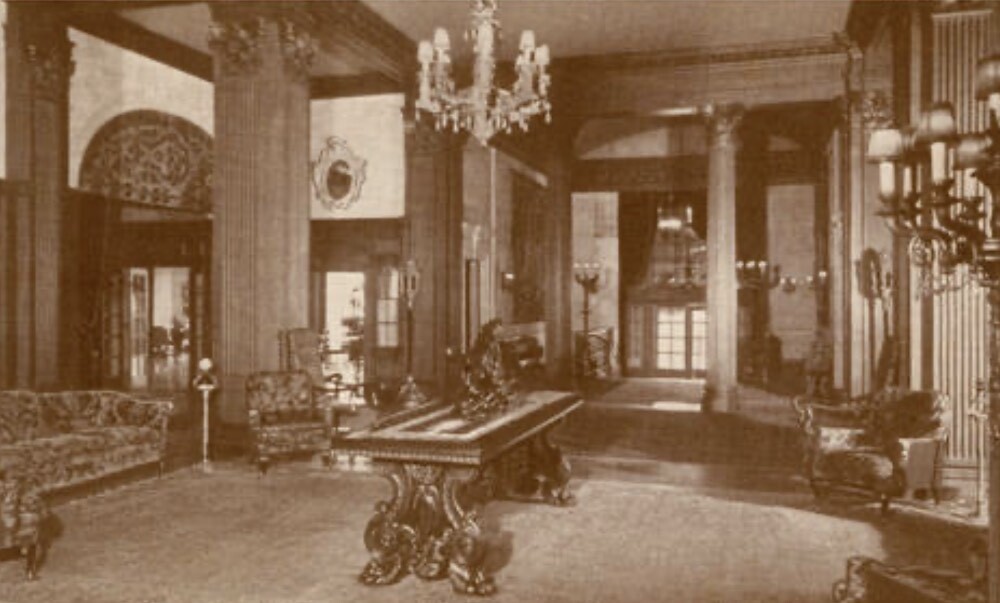 Wade Park Manor’s Lobby