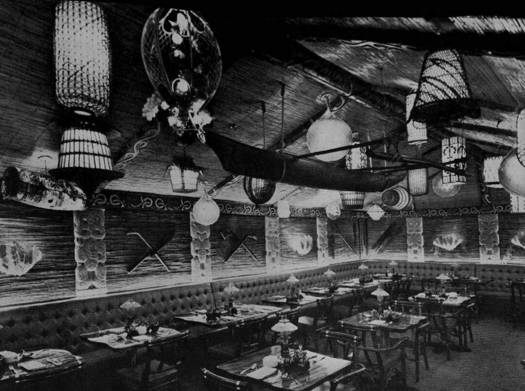 The Maori Long Hut room at the Kon-Tiki