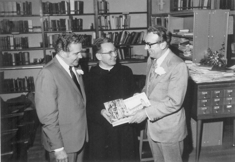 Mayor Perk visits the Institute