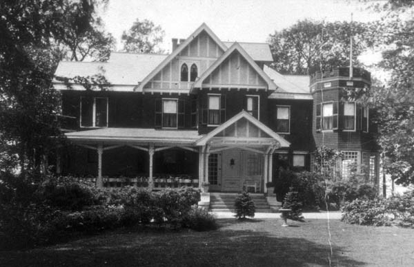 The Restcliff Home at 17862 Lake Road