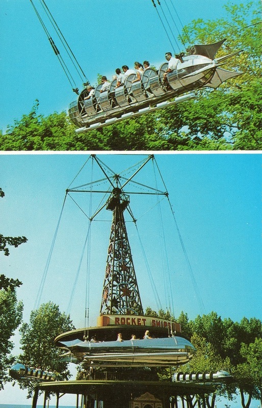 Rocket Ships Ride