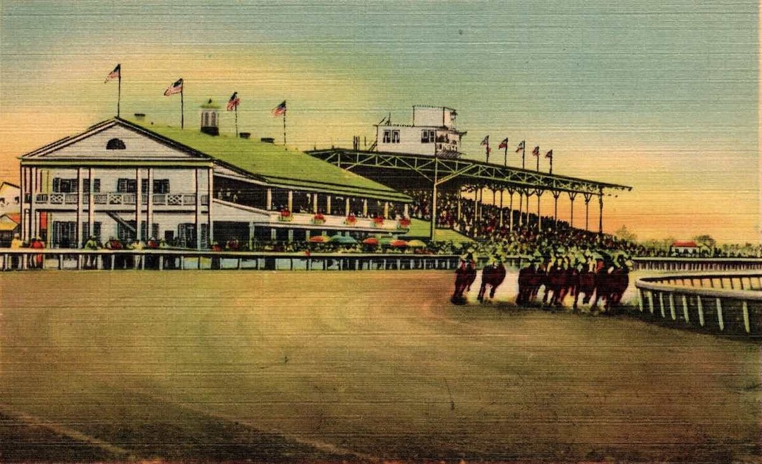 Clubhouse and Grandstand at Thistledown