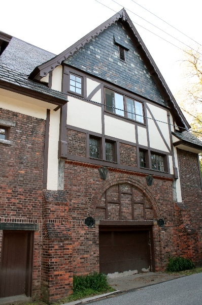 Briggs Carriage House