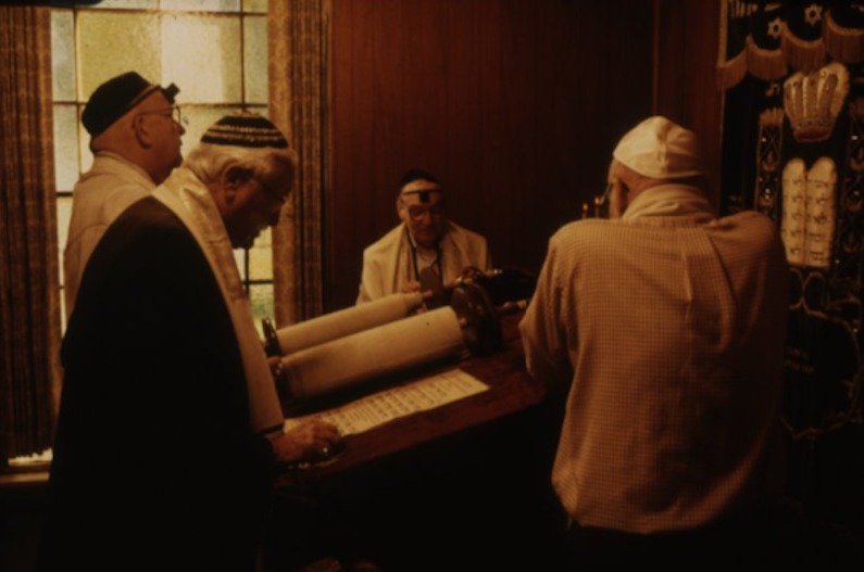 Reading the Torah